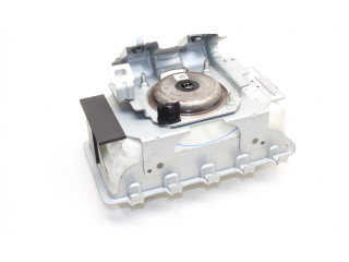 Подушка безопасности для колен 7030A800XA Mitsubishi L200