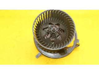 Вентилятор печки       Volkswagen Caddy