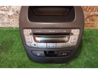 Поршень Радио/ проигрыватель CD/DVD / навигация    Peugeot 107  