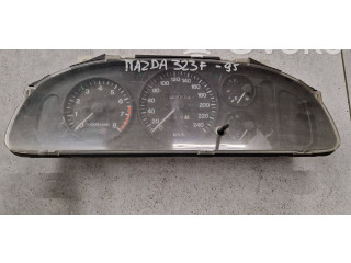 Панель приборов L6611669Z   Mazda 323 F       