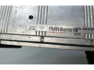 Интеркулер 2524812, 2524812 Ford Fiesta