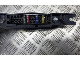 Pojistková skříňka 4F0941824F Audi A8 S8 D3 4E 2004