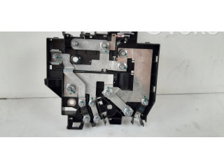 Блок предохранителей 32265898 Volvo XC40