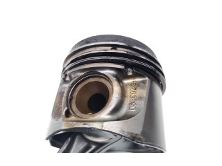 Píst OM640.940, 640.940 Mercedes-Benz A W169 OM640.940