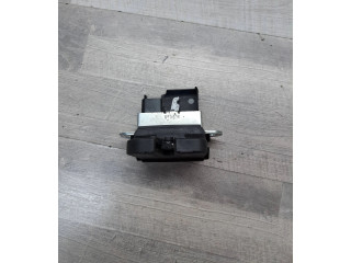 Замок багажника     Volkswagen Golf VII 2013 - 2019 года