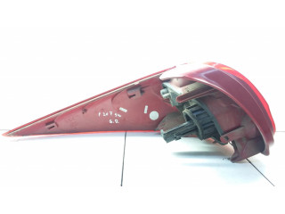 Задний фонарь правый 9680157980, VP7PFX13404A Peugeot 207 CC 2007-2014 года