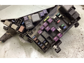 Блок предохранителей MB502095B, MB100200B Subaru Forester SH