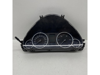 Přístrojová deska Mercedes-Benz C W203 2005 2035409747