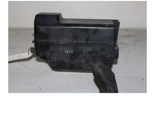 Блок предохранителей Daihatsu Materia