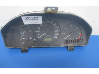 Панель приборов Mazda 626