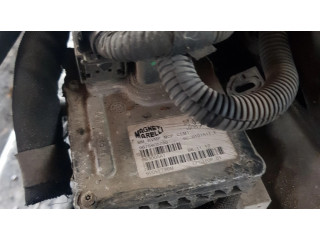 Pavarų dėžės reduktoriaus (razdatkės) varikliukas