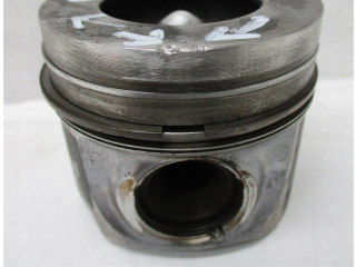 Píst Audi A8 S8 D4 4H