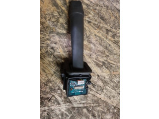 Ручка стеклоочистителей    Volvo V70