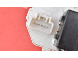 Блок предохранителей  36770-85LC0, 36770-85LC0   Suzuki Splash    