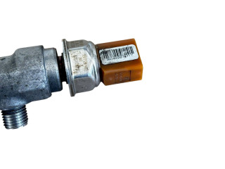 Топливная рампа 03P089, 057130764AB   Skoda Fabia Mk2 (5J)  