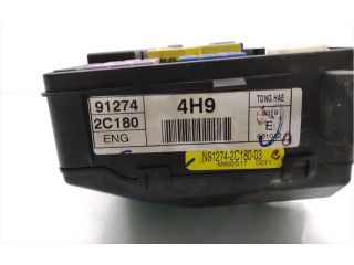 Блок предохранителей 91274-2C180   Hyundai Coupe    