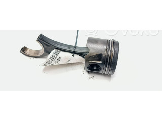 Поршень Mitsubishi Montero