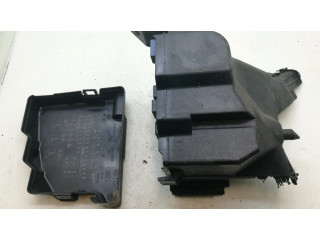 Блок предохранителей 7154953530 Ford Fiesta