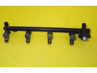 Топливная рампа 7700106024   Renault Scenic I  