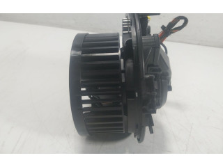 Вентилятор печки    5WB819021, 5WB819021A   Volkswagen Golf SportWagen