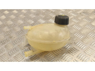 Расширительный бачок охлаждающей жидкости