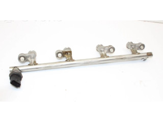 Топливная рампа PE0113150 Mazda 3 II 2.0 для двигателя PEY7