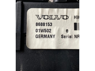   Pojistková skříňka 8688153, 01W502   Volvo XC70 2002