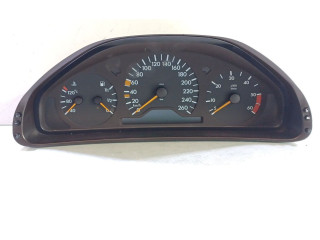 Панель приборов    Mercedes-Benz E W210       