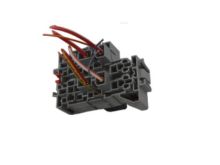   Pojistková skříňka 7L0937503   Porsche Cayenne (92A) 2014