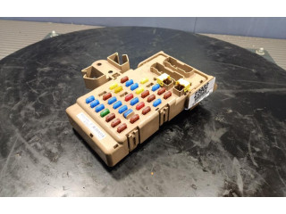 Блок предохранителей     Subaru Tribeca    