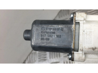 Передний двигатель механизма для подъема окон