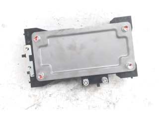 Блок предохранителей Mitsubishi Outlander