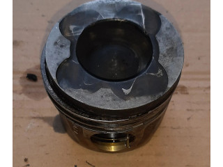 Píst Mercedes-Benz CLA C117 X117 W117