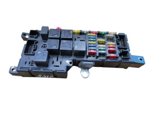 Блок предохранителей 30728008, 518828108 Volvo S80