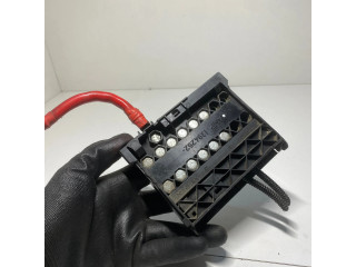 Блок предохранителей 5607001240, T11300415222748   Ford Fusion    