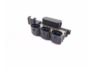 Блок предохранителей 72276156, 7227-6156   Peugeot Expert    