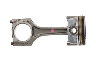 Шатун 06H198401D Audi Q3 F3