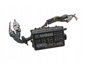 Блок предохранителей     Daihatsu Terios    