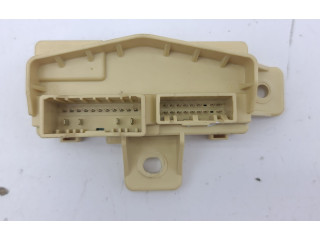 Блок предохранителей 91940J7040 KIA Ceed