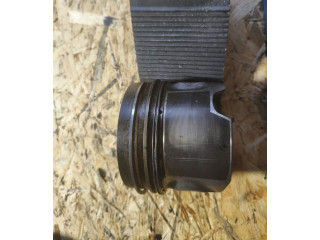 Píst 83L82 Volkswagen Touareg II Crt