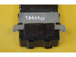 Блок управления иммобилайзера 9472725, 151300-8051   Volvo V70