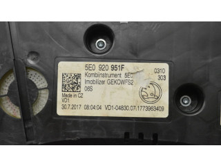 Панель приборов 5E0920951F Skoda Octavia Mk3 (5E)