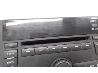 Радио/ проигрыватель CD/DVD / навигация