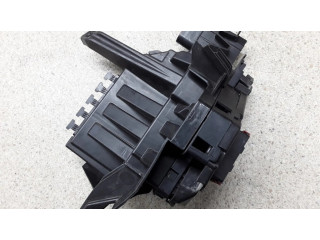 Узел подключения плюсовых проводов