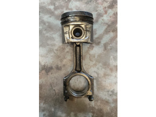  Поршень с шатуном    Nissan X-Trail T32  
