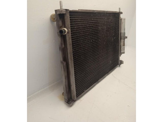 Интеркулер 8200688390 Renault Clio III