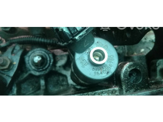 Форсунка 9640088780, 0445110062    Peugeot 406 для дизельного двигателя  2