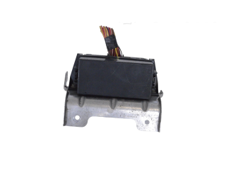 Блок предохранителей 101365000E Tesla Model S