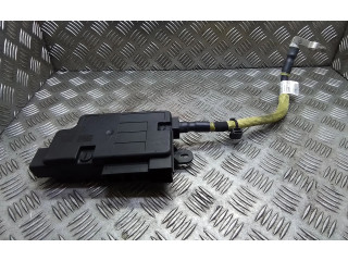 Pojistková skříňka 8V0937548, 8V0971225A Audi RS3 2016