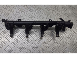 Топливная рампа 030133319L   Volkswagen Polo III 6N 6N2 6NF  